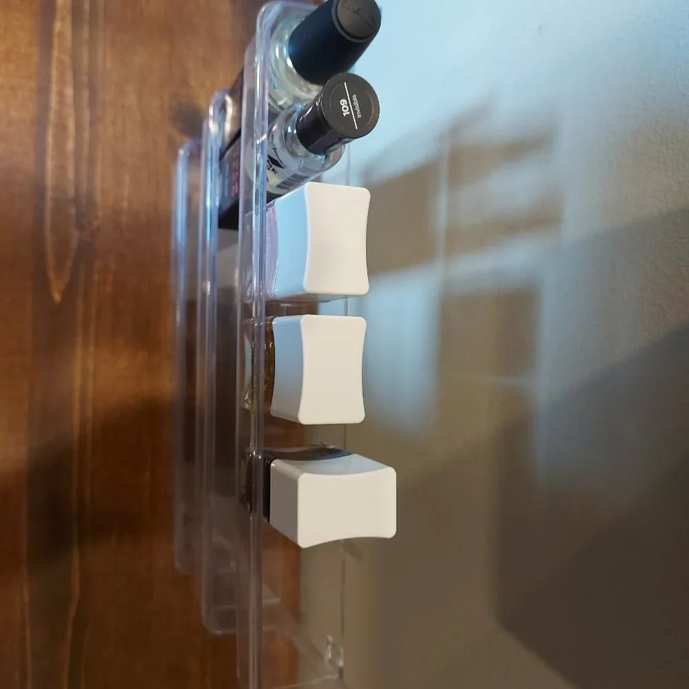 9 Cosmetic Display or Household Display Racks - Picture 3 of 7